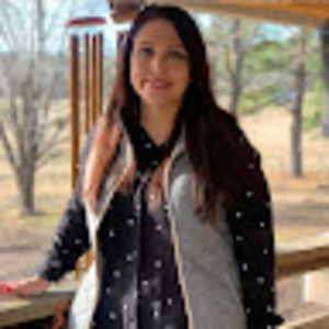 Meet your Posher, Holly